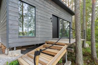 Private High Quality Suite by the Lakeside - 6