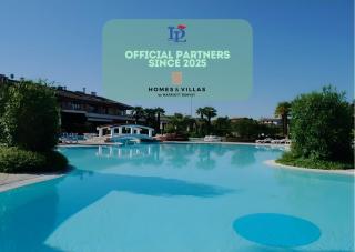 DesenzanoLoft Official Partner Homes & Villas by Marriott Bonvoy - H2o inside green residence with 3 pools - 0