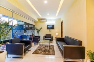 FabHotel Kiara- 400 meters from Medanta hospital - 7