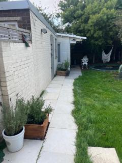 29 Park Avenue , Shoreham-by-Sea , Cozy Cabin - 6