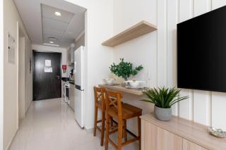 Maison Privee - Stylish Studio with Top Facilities in Damac Hills - 7