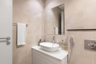 Maison Privee - Stylish Studio with Top Facilities in Damac Hills - 1