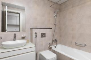 Maison Privee - Stylish Studio with Top Facilities in Damac Hills - 2