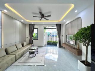 Gatta Deluxe House - 0