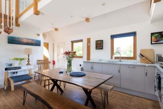 Spacious Coastal Retreat for 10 in West Wittering - 1