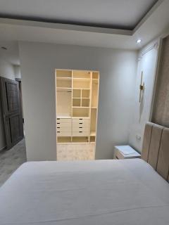Cozy fully furnished - 8