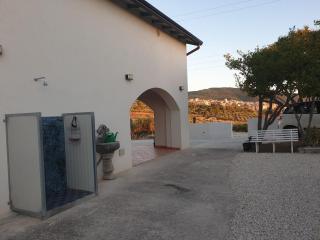 La Batia 1 - 2