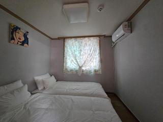 Open Sale, ideal for family group travel to Gyeongbokgung Station - 1