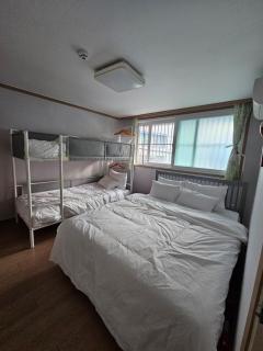 Open Sale, ideal for family group travel to Gyeongbokgung Station - 8