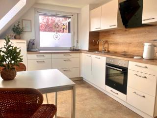 Moderne Ferienwohnung mit Balkon & WLAN - zentral - 5