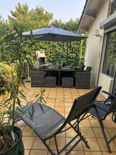 Cozy home with a large garden and near vineyards - 1