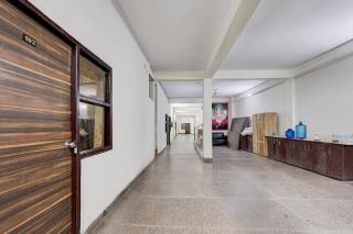 Hotel Heaven Peacock, Noida - 9