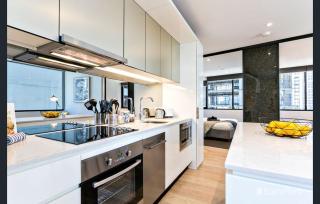 Central Stay Melbourne with Gym Pool And Parking - 3