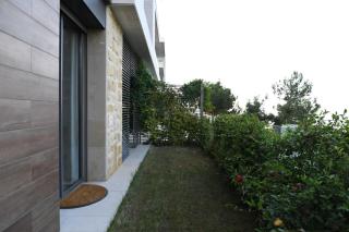 Luxury Chic Escape with garden - 8