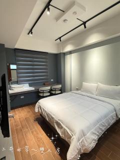 Shangjing Waterfront Hotel - 6