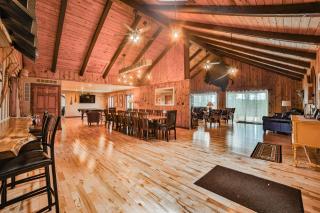 Deadwood SD 11k sq ft 9 Bd Suites 11 Ba Sleeps 35 Plus - 0