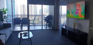 Chevron tower3 has 2bedrooms 2beds with Car Park - 6