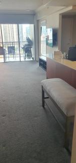 Chevron tower3 has 2bedrooms 2beds with Car Park - 4