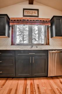 Deadwood SD 11k sq ft 9 Bd Suites 11 Ba Sleeps 35 Plus - 2