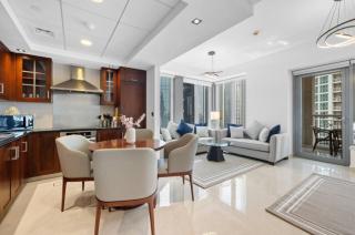 Simply Comfort Vacation Homes Rental Luxury Apartment Fontaine View & Burj Khalifa at Emaar 29 Boulevard - 2