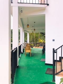Golden Nest - 3