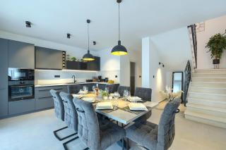 Cherry House - 3