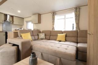 Coopers Beach 3-Bed Caravan Sleeps 8 & Pets Ok - 7