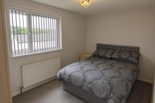 Cosy 3 Bed House, Decked Garden, Free Parking - 2