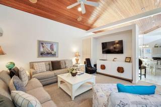 5BR Golf View Short Beach Walk with Heated Pool - 6