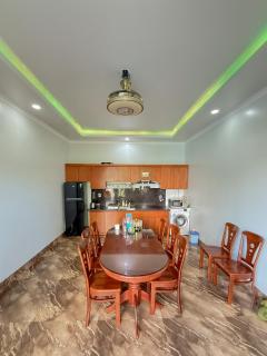 Phuong Linh Beach Villa - 2