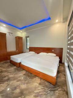 Phuong Linh Beach Villa - 3