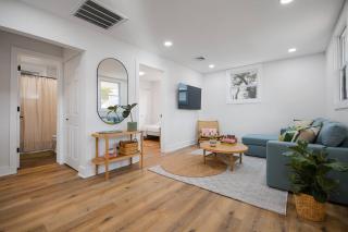 Casa del Mar - Bold, Bright & Steps to the Sand! - 8