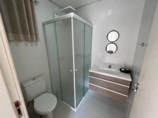 cód 134 - Apartamento com sacada e churrasqueira - 1