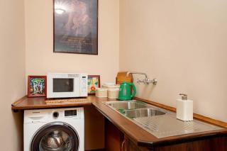 Studio in historical Tiffany Villa with Garden by Noclegi Renters - 4