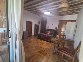 Zanzi-Barbar-Home - 1