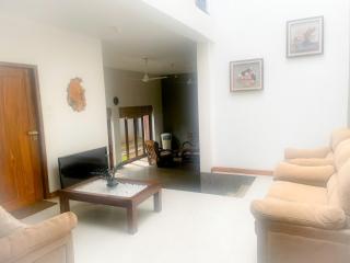 Mervins & Indus Residence - 4