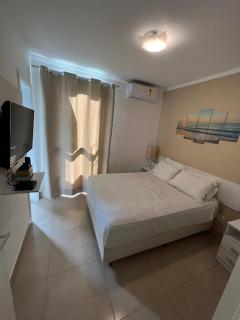 Apartamento em Riviera de São Lourenço com piscina aquecida e serviço de arrumação - 2