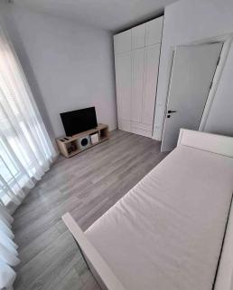 Modern Two-Bedroom Apartment with Private Terrace - Cracovia - 4