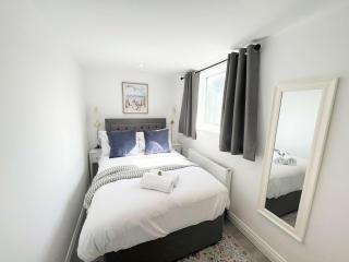 Two bedroom first floor flat in Redland - 7