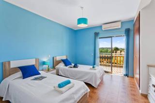 Villa Carlos by Villa Plus - 2