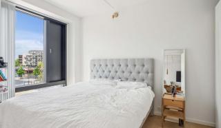 Luxury Apt with Harbor Views - 2