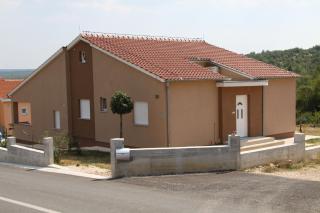 Apartment Pal - Pridraga - 0