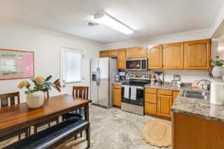 Less Than 1 Mi to Ole Miss! Serene Home with Large Yard - 7
