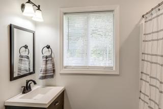 Less Than 1 Mi to Ole Miss! Serene Home with Large Yard - 1