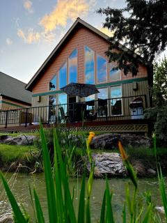 Creekside Chalet With Private Hot Tub - 1