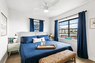 Cozy 2BR Beachside Bliss Near Beach and Dining - 9