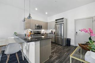 Modern 1BR near TPC Golf Free Parking and Wifi - 0