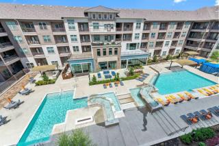 Modern 1BR near TPC Golf Free Parking and Wifi - 4