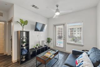 Modern 1BR near TPC Golf Free Parking and Wifi - 0