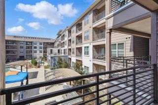 Modern 1BR near TPC Golf Free Parking and Wifi - 6